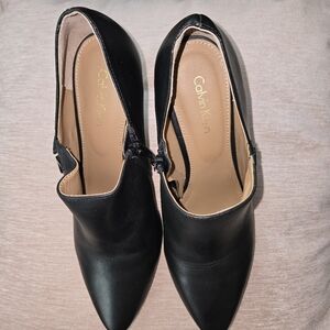 Calvin Klein Black Heeled Shoes Elegant Design